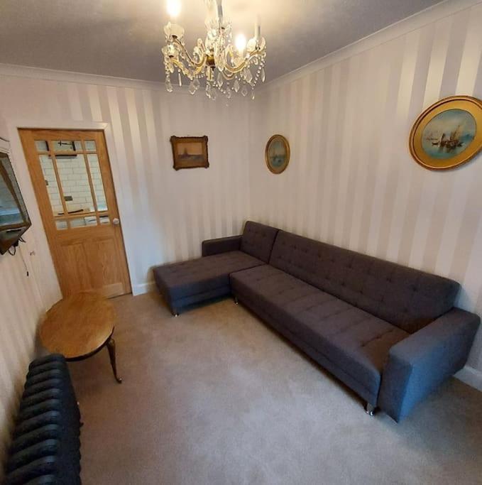Lovely 1 Bed House In Largs, North Ayrshire Exterior foto